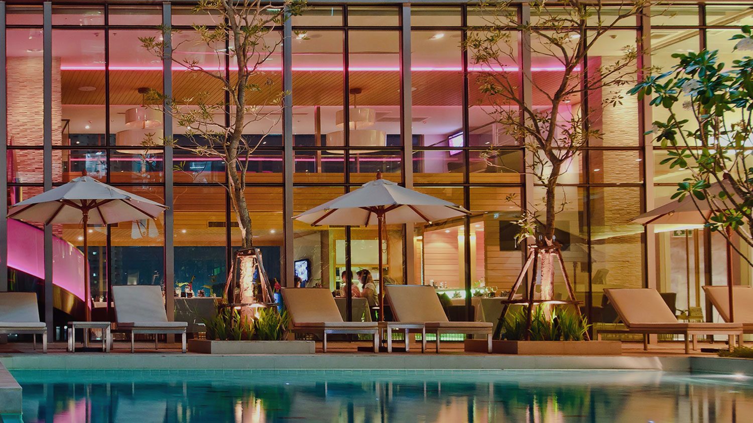 luxury lifestyle hotel
